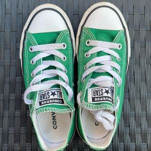 Kids size 13 green converse